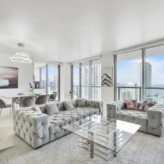 Spacious Luxury Apartment at Beachwalk Resort with Ocean Views and Private Foyer