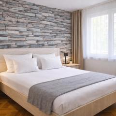 Comfort 14 Stylish City Apartment