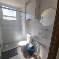 Apto em prédio c/ piscina em João Pessoa - JDS0104