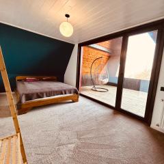 Casa Aproape de Stele din Beliș, Apuseni