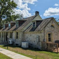 Downingtown Manor - 1900s Farmhouse with Creek Views