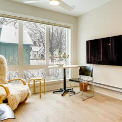 Less Than half Mi to Downtown Quiet Northfield Apartment