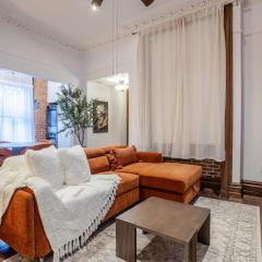 Bright Montreal Loft, Trendy Downtown Escape