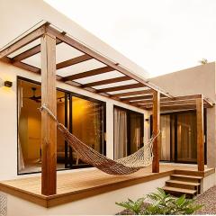 Casa Celesta - New 2BR Villa with Full Kitchen, 55" Smart TV, Working Desk, Hammock & Garden Seating