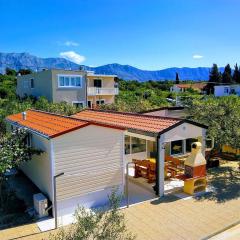 Holiday Home Manora Sucuraj Pool Gästehaus by Interhome