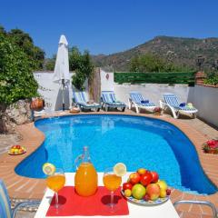 Holiday Home Schönes Landhaus mit Pool- Klimaanlage- Privatsphäre- by Interhome