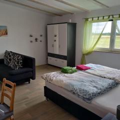 Apartment Nette Wohnung in Großsteinberg mit Grill und Terrasse by Interhome