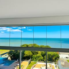 Frente Mar, 4 Quartos, Clube Completo, Monitoramento 24H