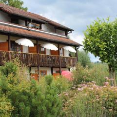 Apartment Gemütliche Ferienwohnung mit Blick auf die Donau by Interhome