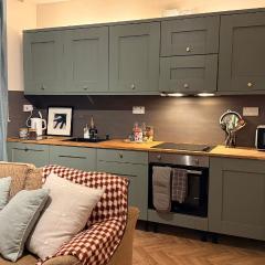 Stylish 1-Bed Apartment Free Parking, Wi-Fi & Netflix