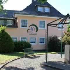 Apartment Schöne Ferienwohnung in Daun mit Garten by Interhome