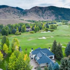 Fairway Twelve Retreat