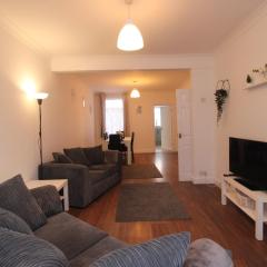 Modern 4 bedroom house in Belvedere