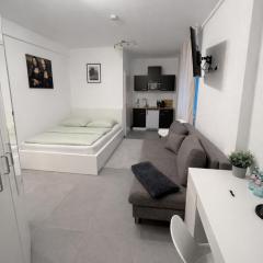 Durdi Serviced Apartments - 24h Self-Check-in - Parking