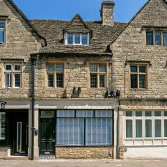 Historic Barber Shop, Parking, Garden, Town Centre