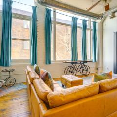 1 Mi to Dtwn! Riverside Corktown Loft on 2nd Floor