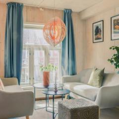 Cool downtown apartment with 3 bedrooms!