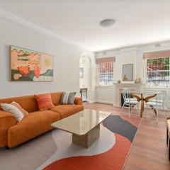 Sunlit Coastal Retreat in Prestigious Rose Bay