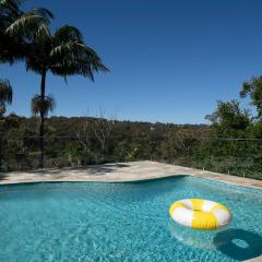 Garigal Retreat with Pool access