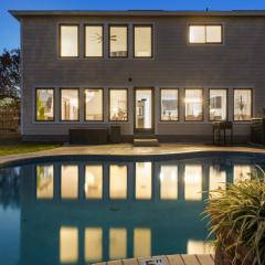 Georgian Oasis with Private Pool - An Irvie Home