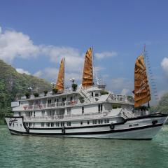 Halong & Bai Tu Long Cruises