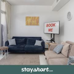 StayShort - Modern 3 BR villa in Damac Hills 2 with Garden that sleeps 6