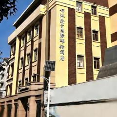 邻江壹号国际邮轮酒店