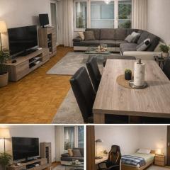 Stanza arredata in casa condivisa