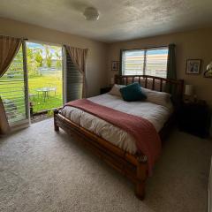 Master Suite with Private Bath 15 min drive to beach