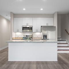 Pebble Beach Condos at Diamondhead Lake -- Near Lake Catherine State Park