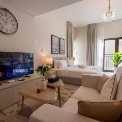 Yas Island Hideaway Golf View Studio with Balcony