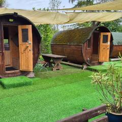 Mini Hotel Übernachten Im Gurkenfass