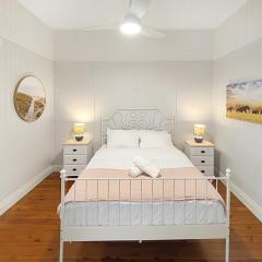 West Avenue Hideaway in Wynnum - 1 Bed and 1 Bath