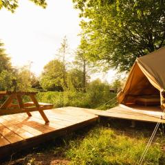 Glamping belltent in het groen