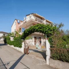 Brodarica Apartments