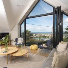 Cloud 10, St Ives - Free WiFi - Free Parking - Pets Welcome - Sea Views