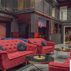 Klub z pokojami i jacuzzi wynajem na imprezy