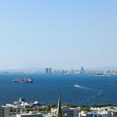 Tam Deniz Manzaralı Şehir Merkezinde