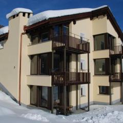Apartment Chesa Arnica A1 by Interhome
