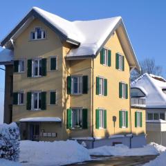 Apartment Rätia by Interhome