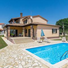 Beautiful villa Pianta with pool in Porec