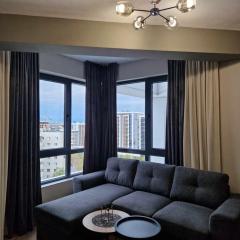 Modern 2BR apt in WestPoint close to Medical Uni