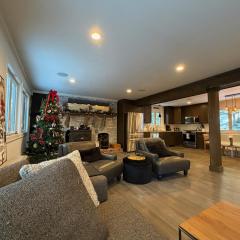 Summit House on George | Renovated | 5 Mins to K-1 | Lift & Rental Deals