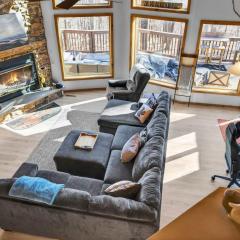 3 Fireplaces Hot Tub Fire Pit Deck Pool Access