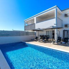 Holiday Home Villa Ema und Ana by Interhome