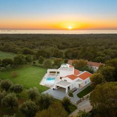 Holiday Home Villa Brioli by Interhome