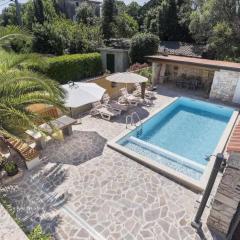 Holiday Home mit beheiztem Pool und Meerblick by Interhome