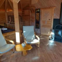 Holiday Home Einzigartige Holzhütte mit Bergpanorama by Interhome