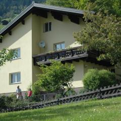 Apartment Große Wohnung in Silbertal mit Großem Garten by Interhome