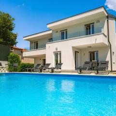 Holiday Home Villa Tonka by Interhome